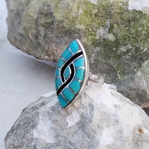 RARE Vintage signed Ellen Quandelacy Zuni turquoise inlay Hummingbird Ring  sz 5